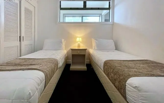 Standard Apart Daire, 2 Yatak Odası, 2 Banyolu, Göl Manzaralı
