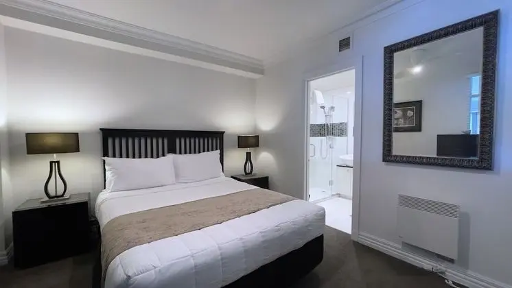 Standard Apart Daire, 2 Yatak Odası, 2 Banyolu, Göl Manzaralı