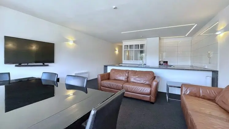 Standard Apart Daire, 2 Yatak Odası, 2 Banyolu, Göl Manzaralı