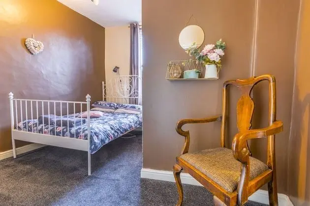 Comfort Tek Büyük Yataklı Oda, Banyolu/Duşlu (Small Double Room )