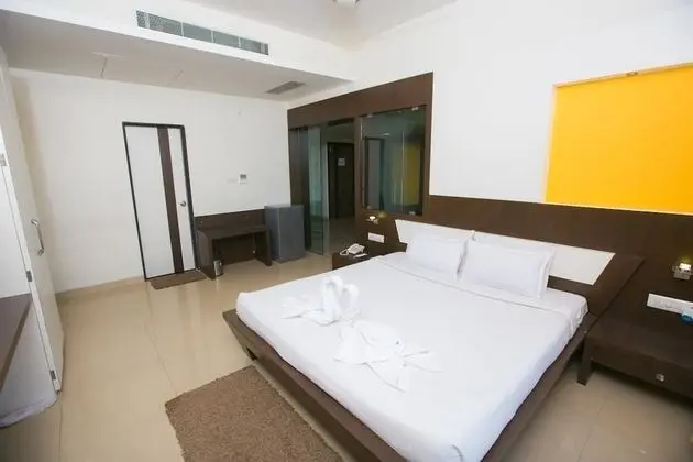 Deluxe Tek Büyük Yataklı Oda