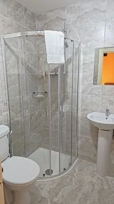 Standard Büyük Yataklı Tek Kişilik Oda, 1 Çift Kişilik Yatak, Banyolu/Duşlu