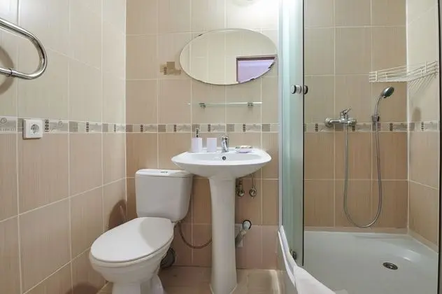 Standard Tek Büyük Yataklı Oda