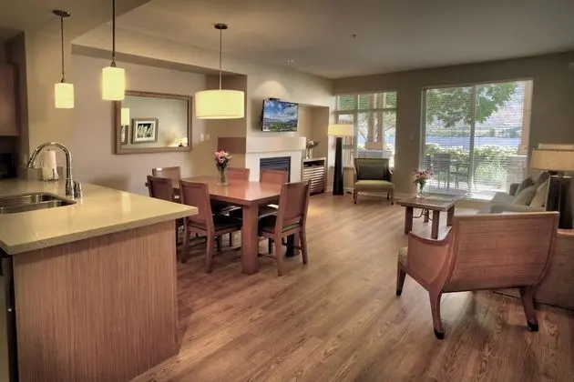 Luxury Sıra Ev, 2 Yatak Odası, Göl Manzaralı