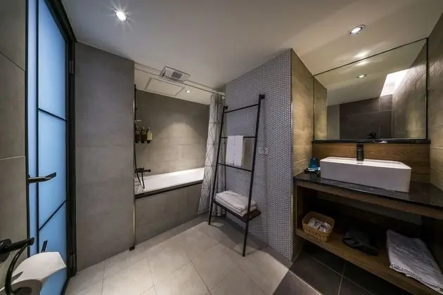 Deluxe Tek Büyük Yataklı Oda, Liman Manzaralı