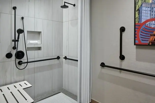 Süit, 1 Yatak Odası, Engellilere Uygun, Teras (Roll In Shower)