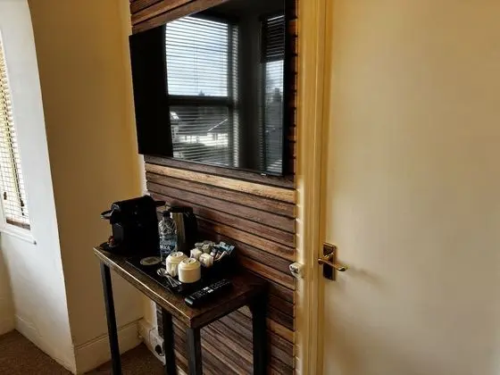 Superior Tek Büyük Yataklı Oda, Banyolu/Duşlu, Avlu Manzaralı (Double Ensuite)