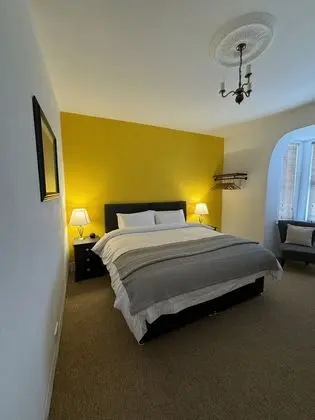 Superior Tek Büyük Yataklı Oda, Banyolu/Duşlu, Avlu Manzaralı (Double Ensuite)