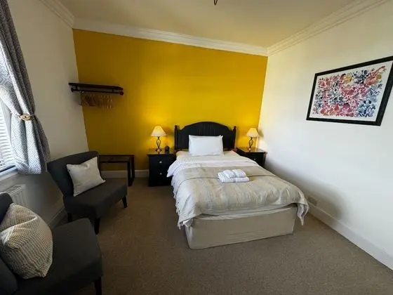 Superior Tek Büyük Yataklı Oda, Banyolu/Duşlu, Avlu Manzaralı (Double Ensuite)