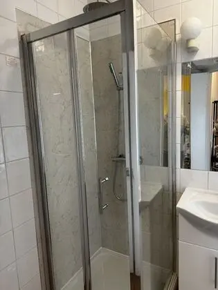 Superior Tek Büyük Yataklı Oda, Banyolu/Duşlu, Avlu Manzaralı (Double Ensuite)