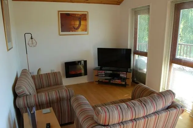 Dağ Evi, Banyolu/Duşlu (Willow Lodge)