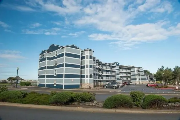 Daire, 1 En Büyük (King) Boy Yatak ve Çekyat (Waters Edge 302)