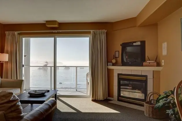 Daire, 1 En Büyük (King) Boy Yatak ve Çekyat (Waters Edge 312)