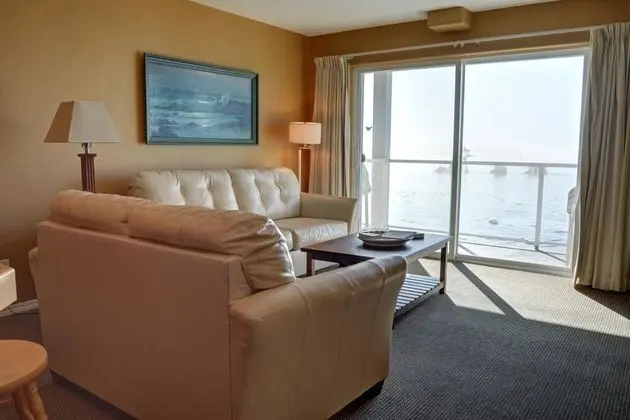 Daire, 1 En Büyük (King) Boy Yatak ve Çekyat (Waters Edge 312)