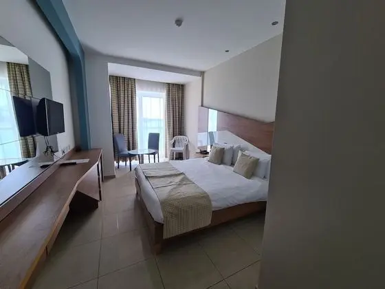 Standard Tek Büyük veya İki Ayrı Yataklı Oda