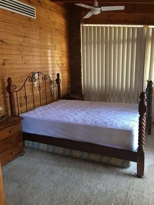 Ev (4 Bedrooms)