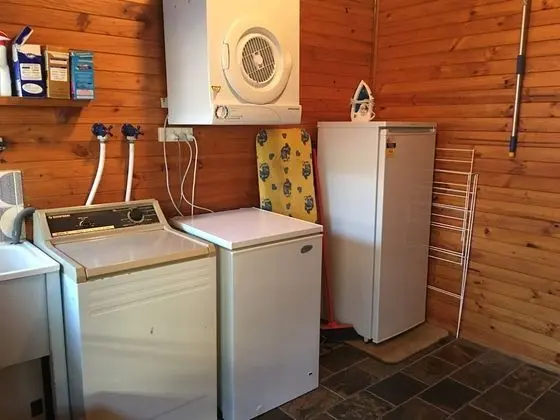 Ev (4 Bedrooms)