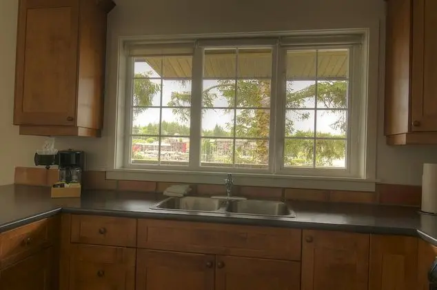 Standard One Bedroom Queen Suite with Sofa Bed, Full Kitchen and Harbor View