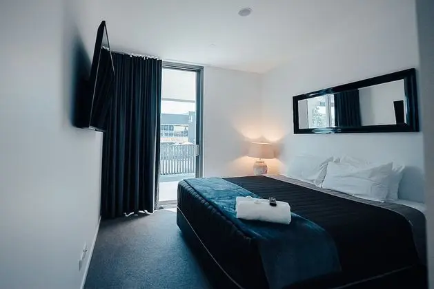 Premium Apart Daire (Executive Retreat with Water Views)