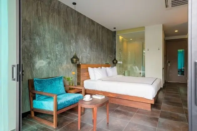 Bay Room