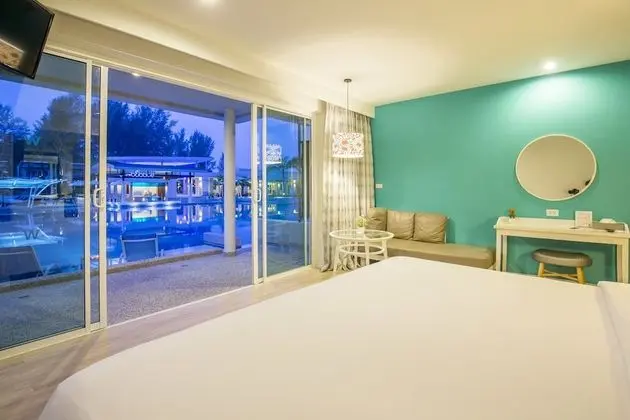 Waters Pool Access