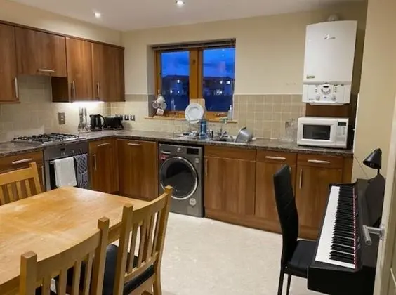 Apart Daire, Banyolu/Duşlu (Riverside Apartments)
