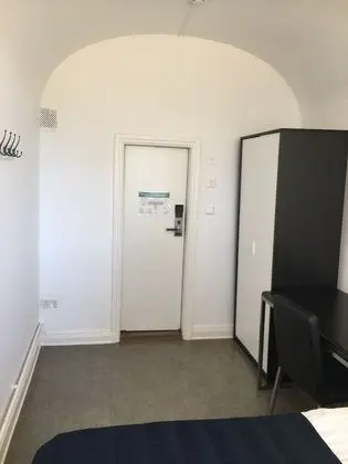 Basic Tek Büyük Yataklı Oda, Ortak Banyo, Göl Manzaralı