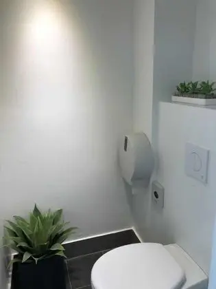 Basic Tek Kişilik Oda, Ortak Banyo, Göl Manzaralı