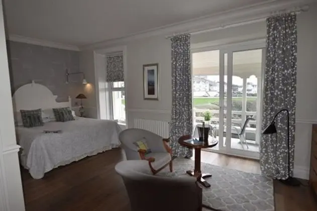 Deluxe Double Sea View Room with Balcony