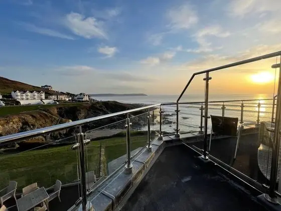 Deluxe Double Sea View Room with Balcony
