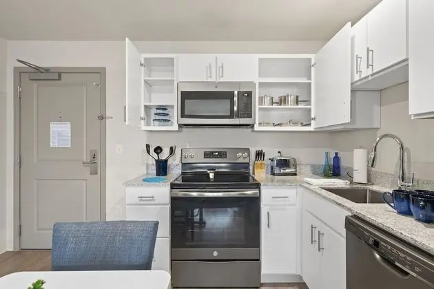 1 Bedroom, 1 Bathroom Furnished Suite