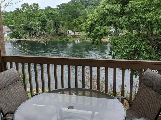 Daire (WaterWay - Balcony view of Lake Taney)