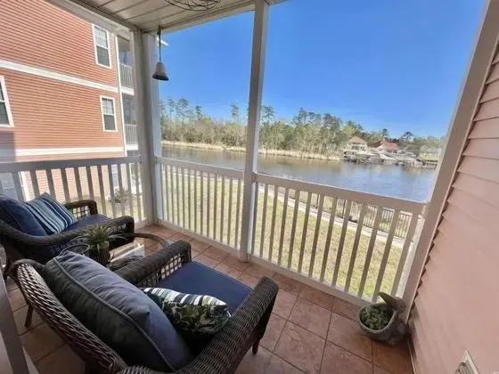 Daire (Waterway Village 23-D)