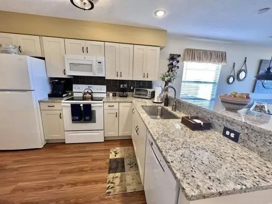 Daire (Waterway Village 23-D)