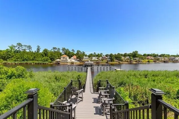 Daire (Waterway Village 23-D)