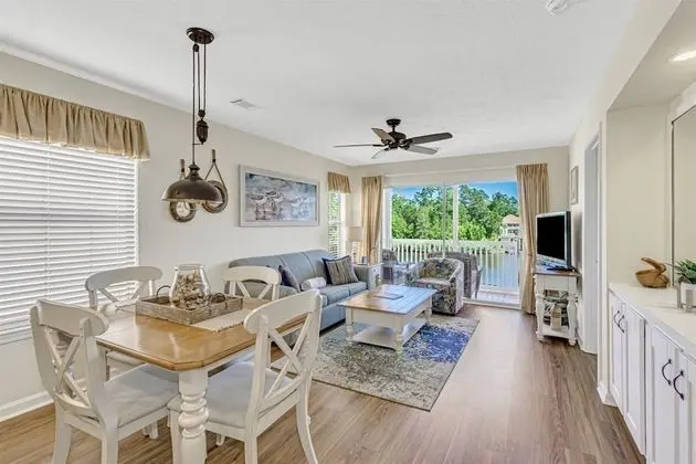 Daire (Waterway Village 23-D)