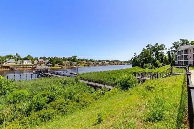 Daire (Waterway Village 23-D)