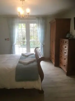 Tek Büyük Yataklı Oda, Banyolu/Duşlu