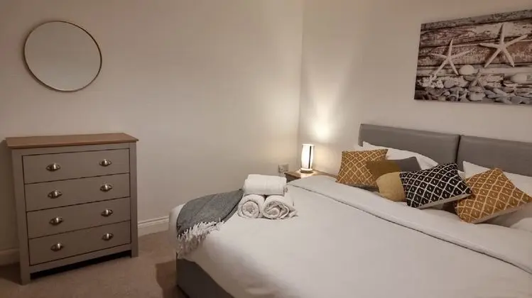 Luxury Tek Büyük Yataklı Oda