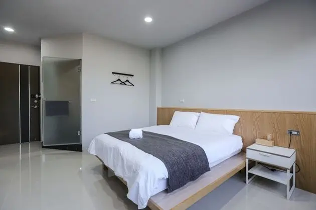 Standard Tek Büyük Yataklı Oda