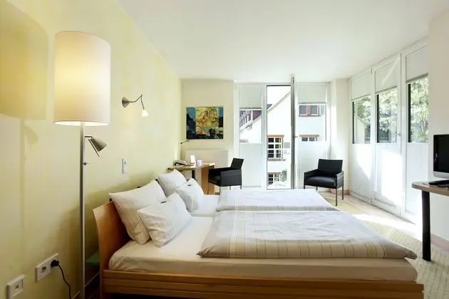 Comfort Tek Büyük Yataklı Oda