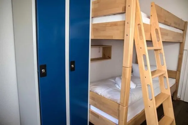 Basic Ortak Ranzalı Oda, Ortak Banyo