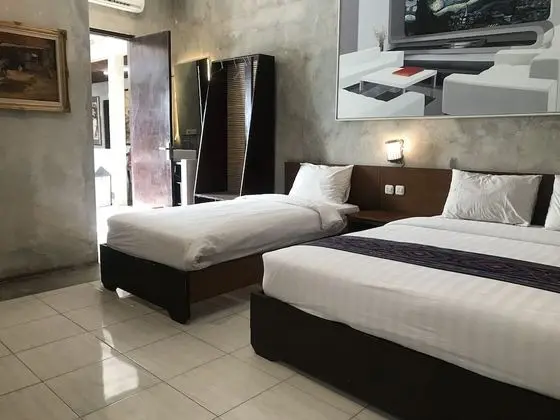 Deluxe Üç Kişilik Oda