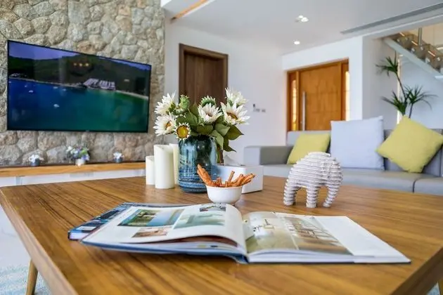 Deluxe Villa, 4 Yatak Odası, Deniz Manzaralı, Denize Bakan