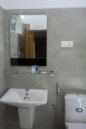 Standard Tek Büyük Yataklı Oda