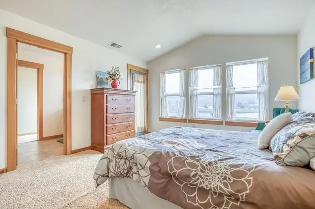 Ev, Birden Çok Yatak (Wave Catchers)