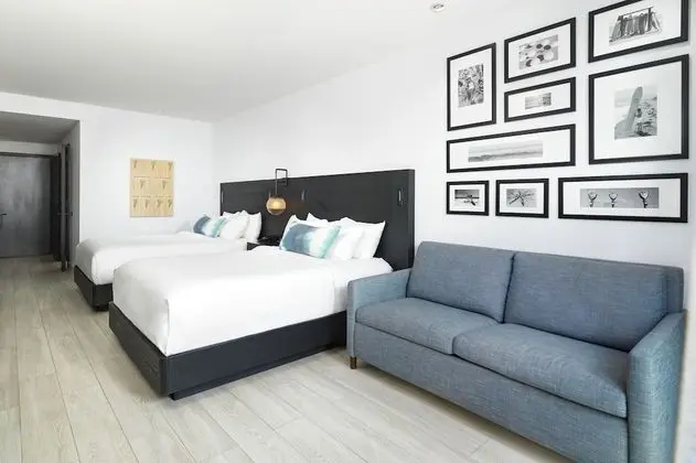 Deluxe Room, 2 Queen Beds, Terrace