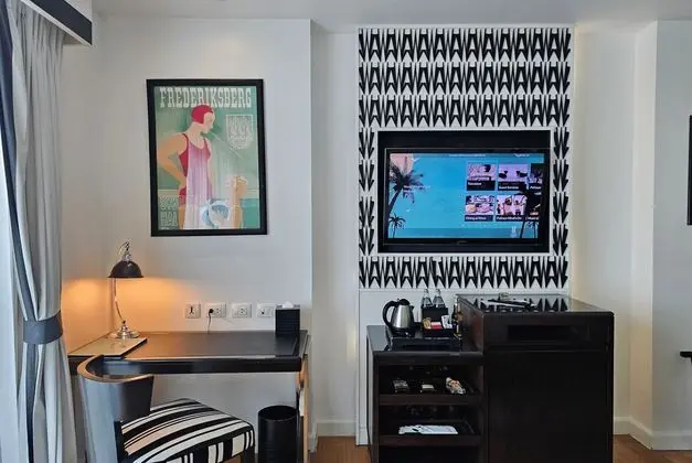 Sunset Room