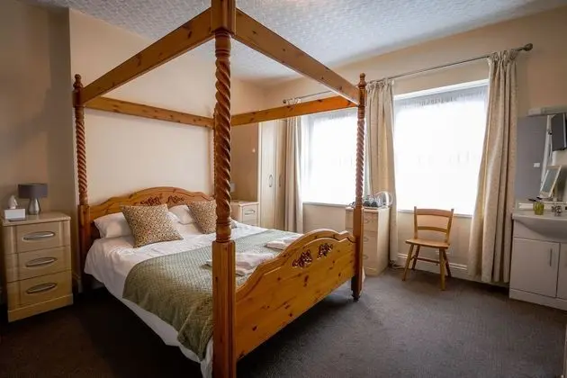 Tek Büyük Yataklı Oda, Banyolu/Duşlu (King Four Poster)