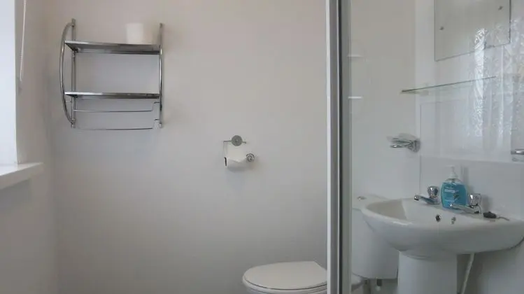 Tek Büyük Yataklı Oda, Banyolu/Duşlu (Small)